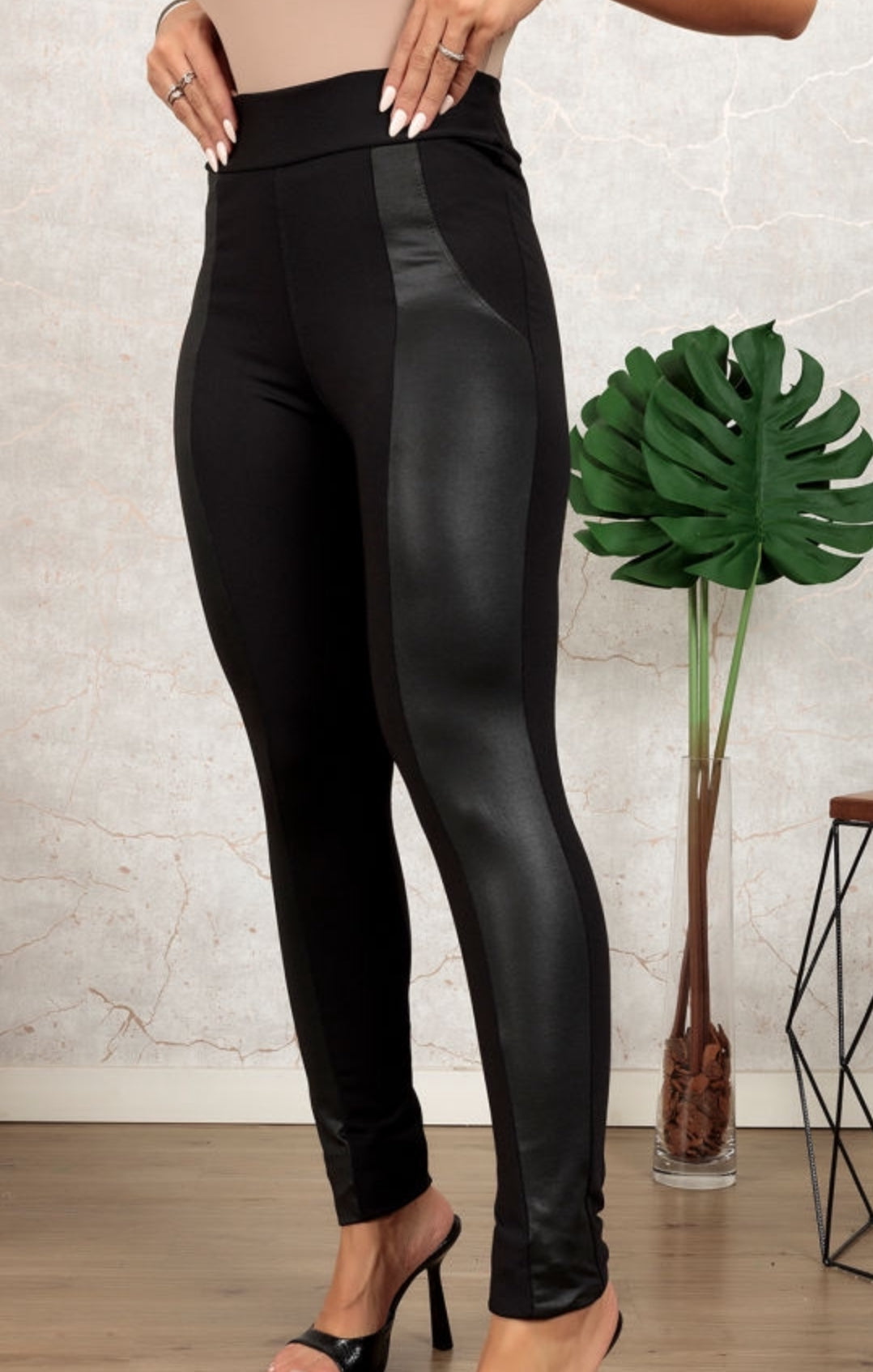 Pantalón negro leggings