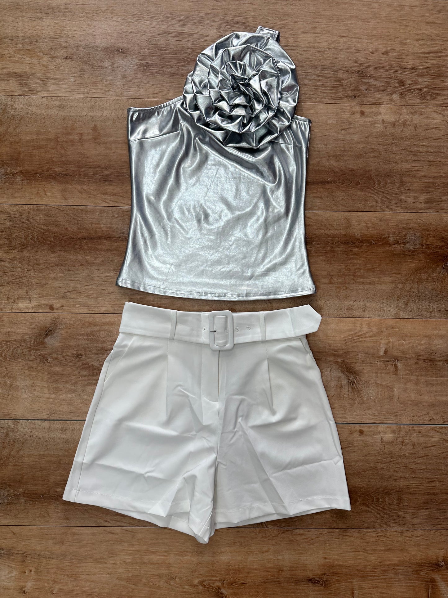 Blusa metálica color gris