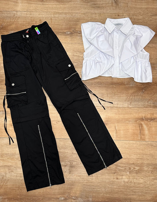 Pantalón cargo negro con zíper