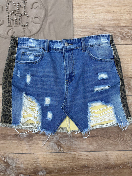 Falda mini denim con animal print