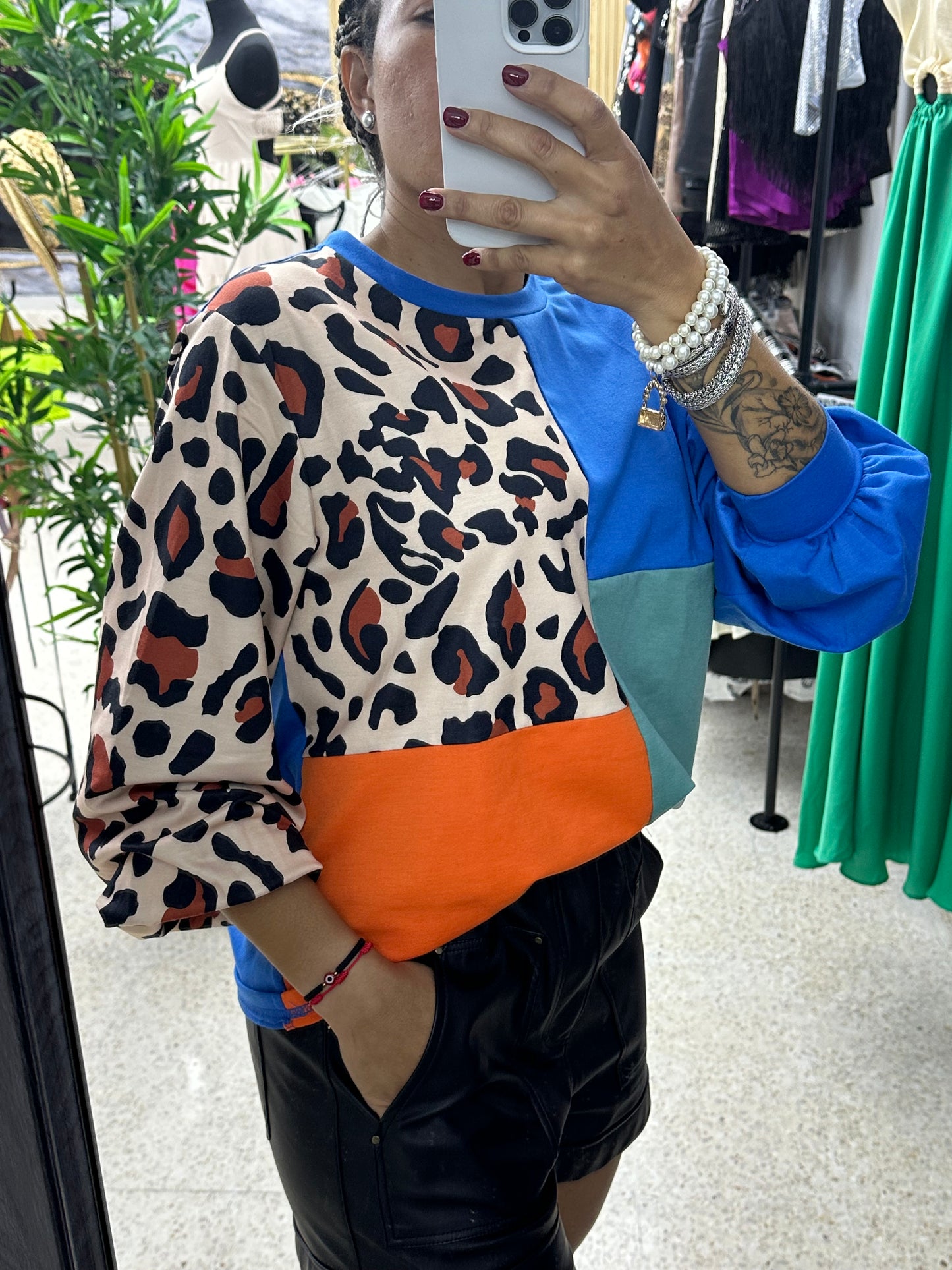 Top blusa, animal print colorida