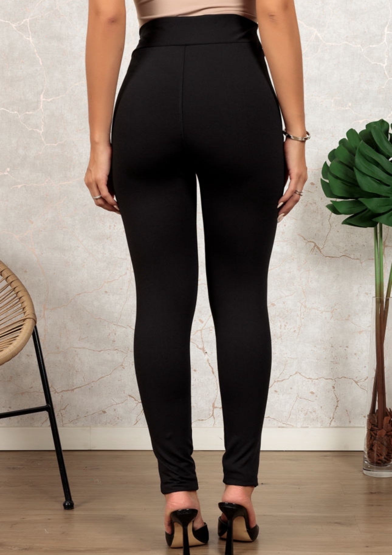 Pantalón negro leggings