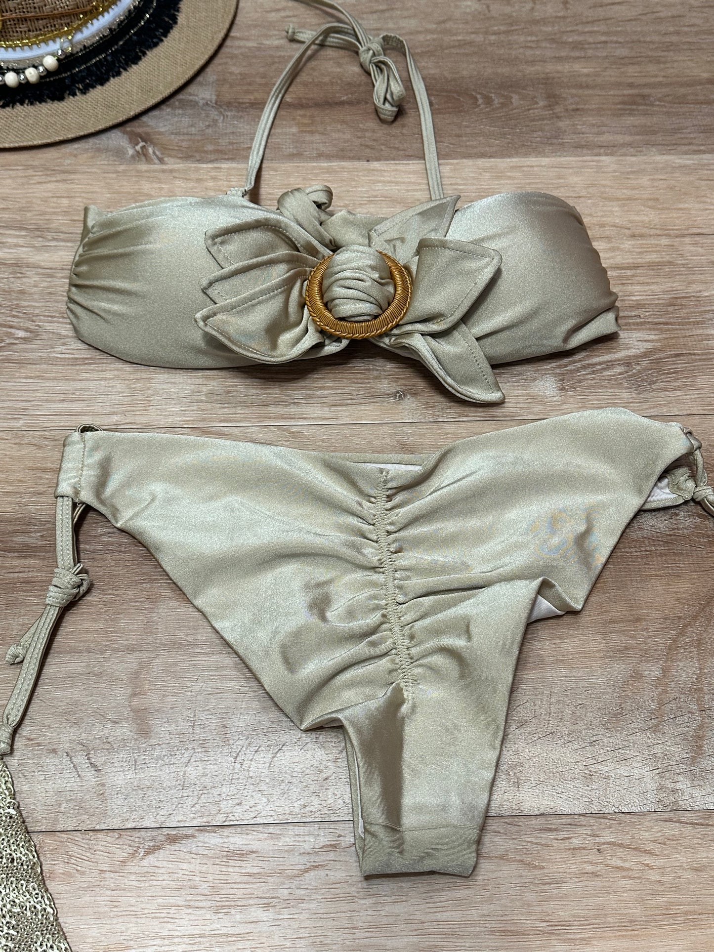 Set playero color gold